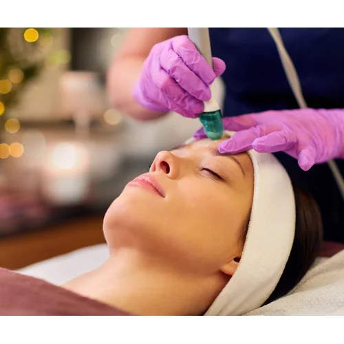 Dermaplaning vs microdermabrasion guide hero image