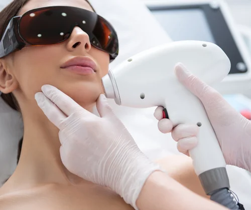 Fraxel laser recovery day by day hero image